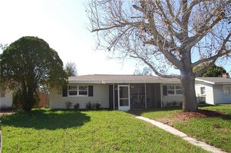 842 41st Ave NE, Saint Petersburg, FL 33703