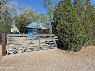 3815 Amber St, Silver Springs, NV 89429