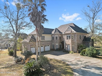 7525 Cherry Hill Dr, Diamondhead, MS 39525