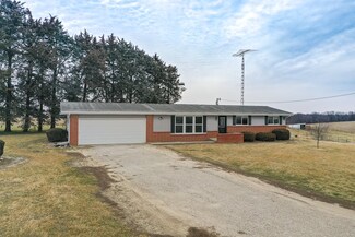 30517 260th St, Keota, IA 52248