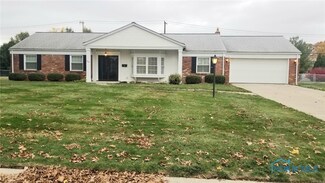 1644 Eaton Dr, Toledo, OH 43614