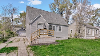 916 E 44th Ave, Gary, IN 46409