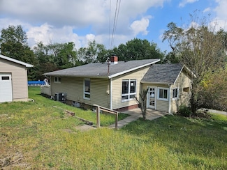 5124 Dorris Dr, Elizabeth, PA 15037