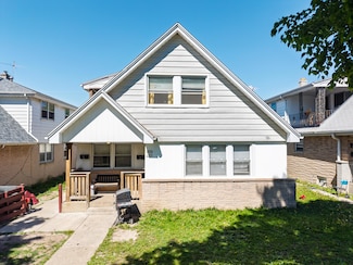 5723 N 97th St Unit 5725, Milwaukee, WI 53225
