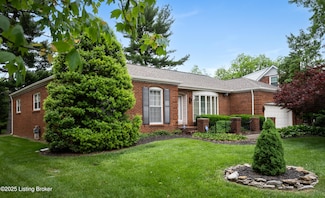 8409 Nottingham Pkwy, Louisville, KY 40222