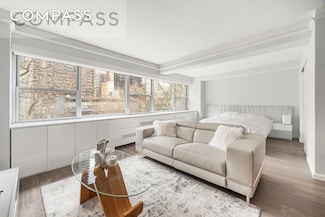 333 E 46th St Unit 5, New York, NY 10017