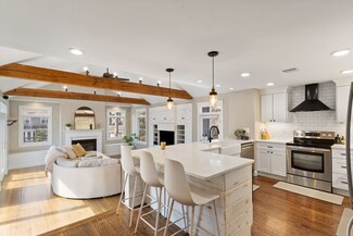 107 Chestnut St, Stoughton, MA 02072