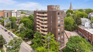 363 S Highland Ave Unit 401, Pittsburgh, PA 15206