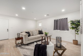 5238 S 13th Place Unit 1A, Phoenix, AZ 85040
