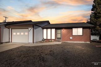 856 S Phillippi St, Boise, ID 83705