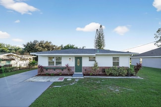 126 SW Lakehurst Dr, Port Saint Lucie, FL 34983