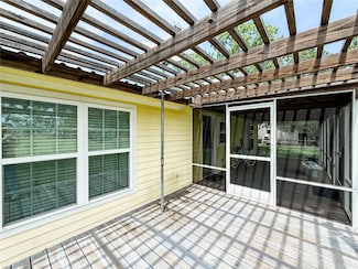 3756 Highway 90, Glidden, TX 78943
