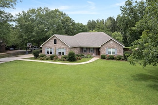 20 Eastwood Estates Rd, Petal, MS 39465