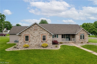 375 Overlook Dr, Rittman, OH 44270