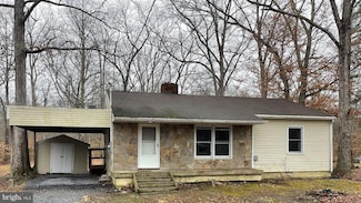 7180 Annapolis Woods Rd, La Plata, MD 20646