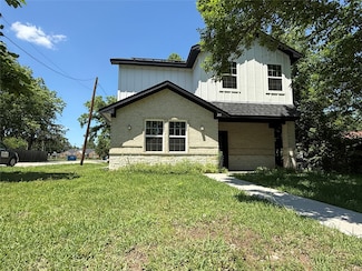 201 E 10th St, Kaufman, TX 75142