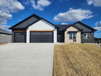 6668 Honeycomb Ln, Windsor, WI 53532