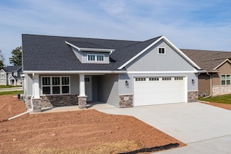 N9053 Southtowne Dr, Menasha, WI 54952