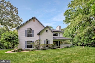 7701 Lake Shore Dr, Owings, MD 20736