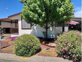 2386 Sasha Ct, Grants Pass, OR 97527