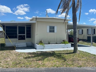 3169 Venus Ln, North Fort Myers, FL 33903