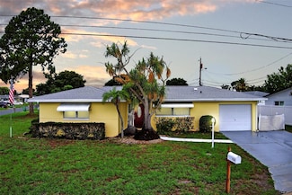 9120 108th St, Seminole, FL 33772