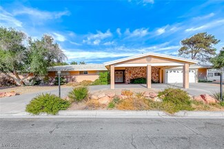 530 E Fairway Rd, Henderson, NV 89015