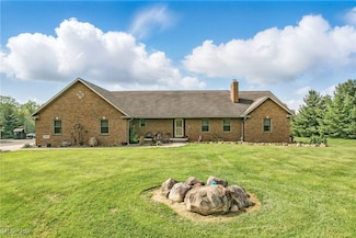 12094 Snode St NE, Alliance, OH 44601