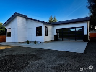 370 S Butterclam St SW, Ocean Shores, WA 98569