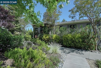 1400 Canyonwood Ct Unit 3, Walnut Creek, CA 94595