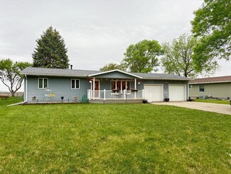 120 10th St SE, Wells, MN 56097