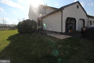 701 Apple Ct Unit 701, Flemington, NJ 08822