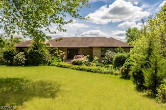 19 Reynolds Ave, Parsippany, NJ 07054