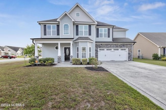 913 Dynamo Ln, Jacksonville, NC 28546