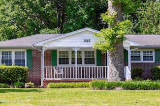 330 Breckenridge Dr, Wilmington, NC 28412