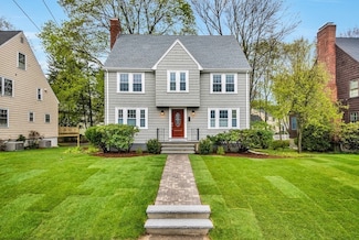 25 Allen Ave, Waban, MA 02468