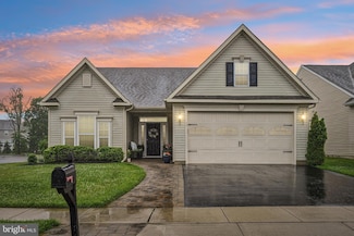 17 Alcott Way, Marlton, NJ 08053
