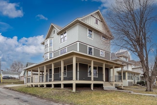 225 Lexington Pkwy N, Saint Paul, MN 55104