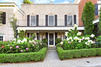 155 Field Point Rd Unit 3S, Greenwich, CT 06830