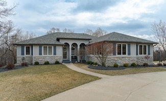1115 Greystone Ln SW, Rochester, MN 55902