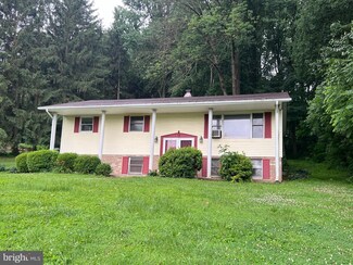 2210 Overbrook Dr, New Windsor, MD 21776