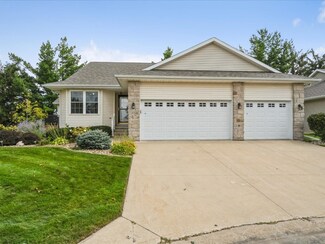 1658 Greens Way Ct NE, Cedar Rapids, IA 52402
