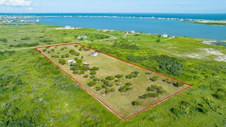 398 Old Salt Rd, Rockport, TX 78382