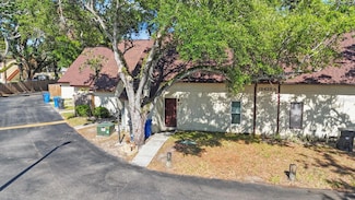 12425 Touchton Dr Unit 77, Tampa, FL 33617