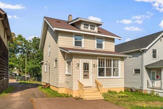 922 N 14th Ave E, Duluth, MN 55805