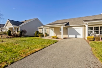 137 Cherry Dr Unit 137, Wilbraham, MA 01095
