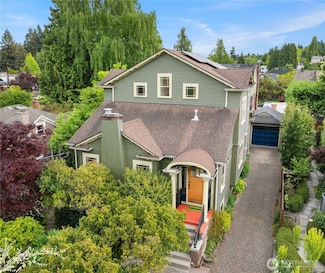 2421 E Calhoun St, Seattle, WA 98112
