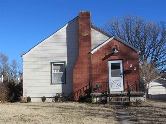 122 N Lincoln St, Marion, KS 66861