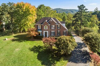 5156 Burnt Quarter Dr, Vinton, VA 24179