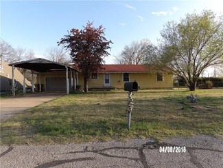 8306 NE 26th St, Spencer, OK 73084